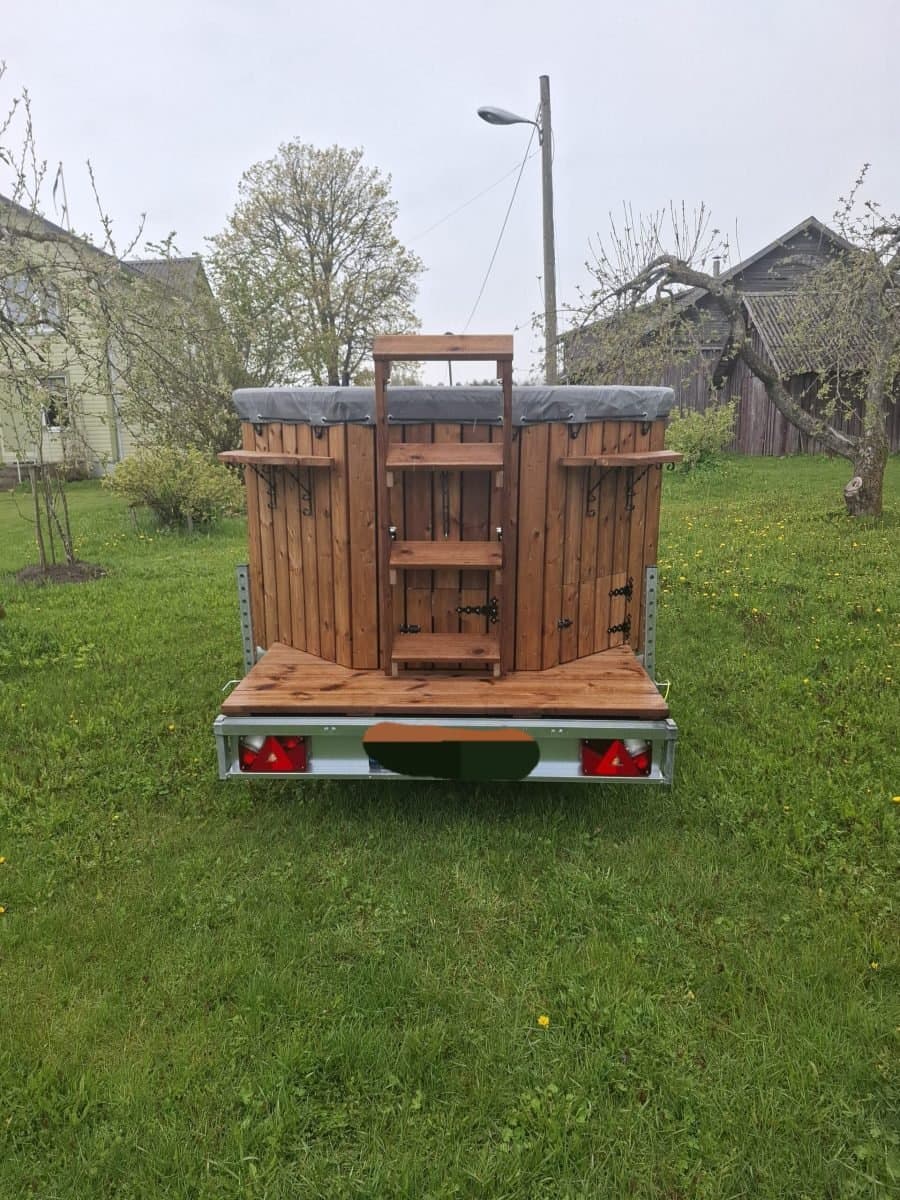 Saun õuel päeval